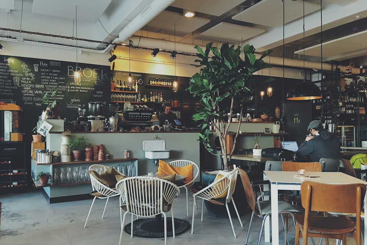 Café Fleur — Frühstück & Kuchen in Südstadt, Köln