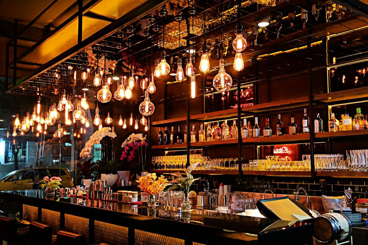 Salon Schmitz — Bistro & Bar in Belgisches Viertel, Köln